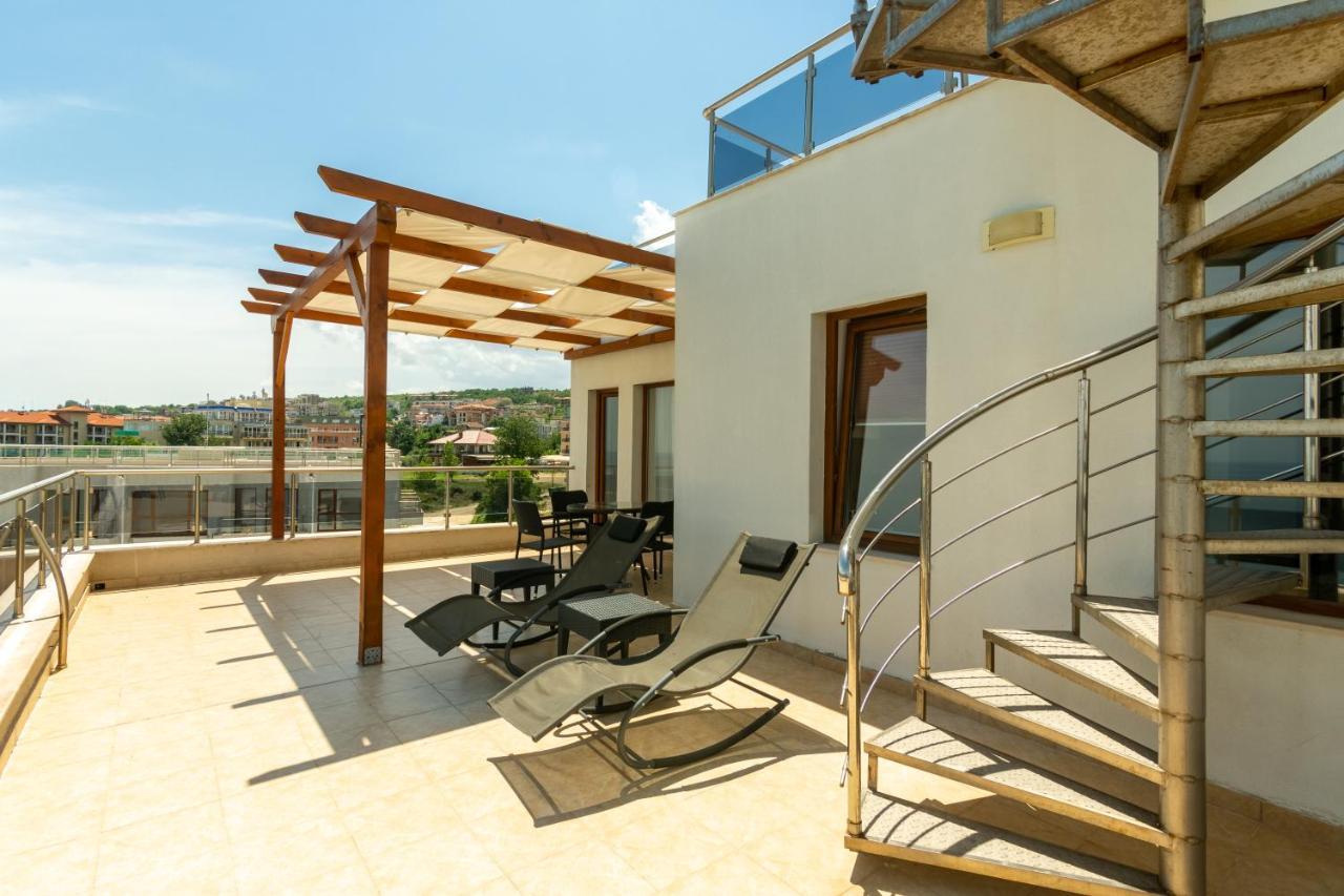 Penthouse At White Cliffs Appartement Byala  Buitenkant foto