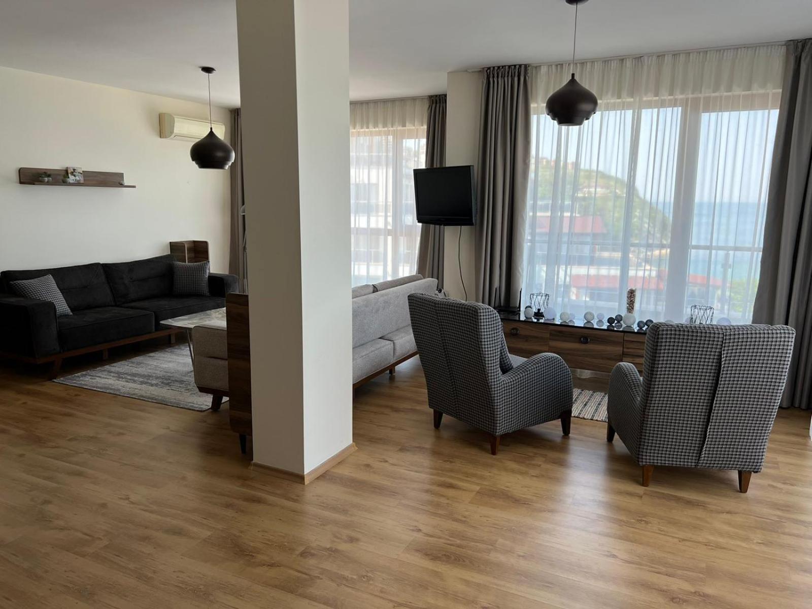 Penthouse At White Cliffs Appartement Byala  Buitenkant foto
