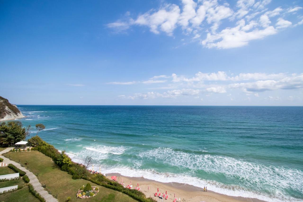 Penthouse At White Cliffs Appartement Byala  Buitenkant foto